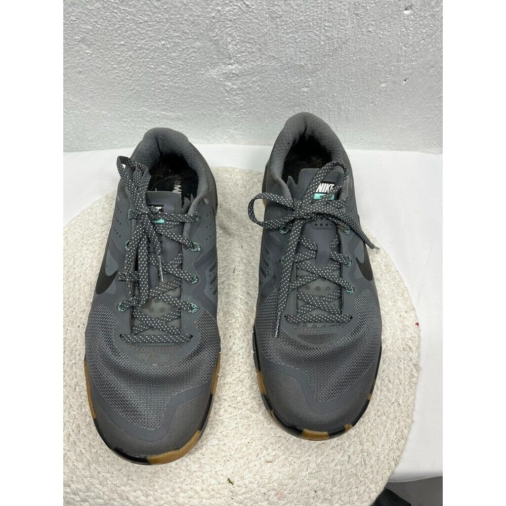 NIKE METCOM 2 FLYWIRE TRAINING MENS SIZE 8.5 GRAY SNEAKERS